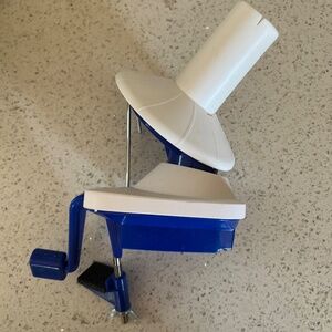 Knitters Pride Hand Crank Operated Yarn Fibre Wool Ball Winder Knitting Clamps